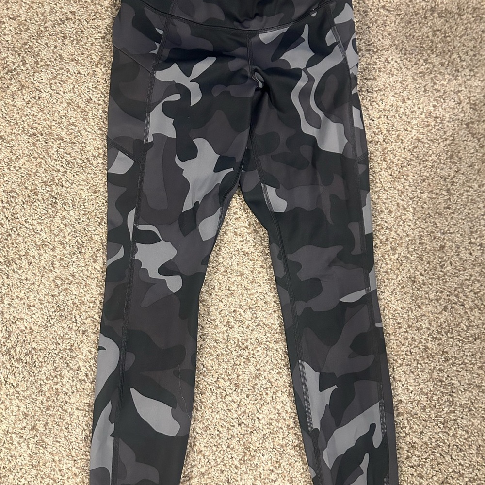 Athleta Black and Gray Camouflage Leggings